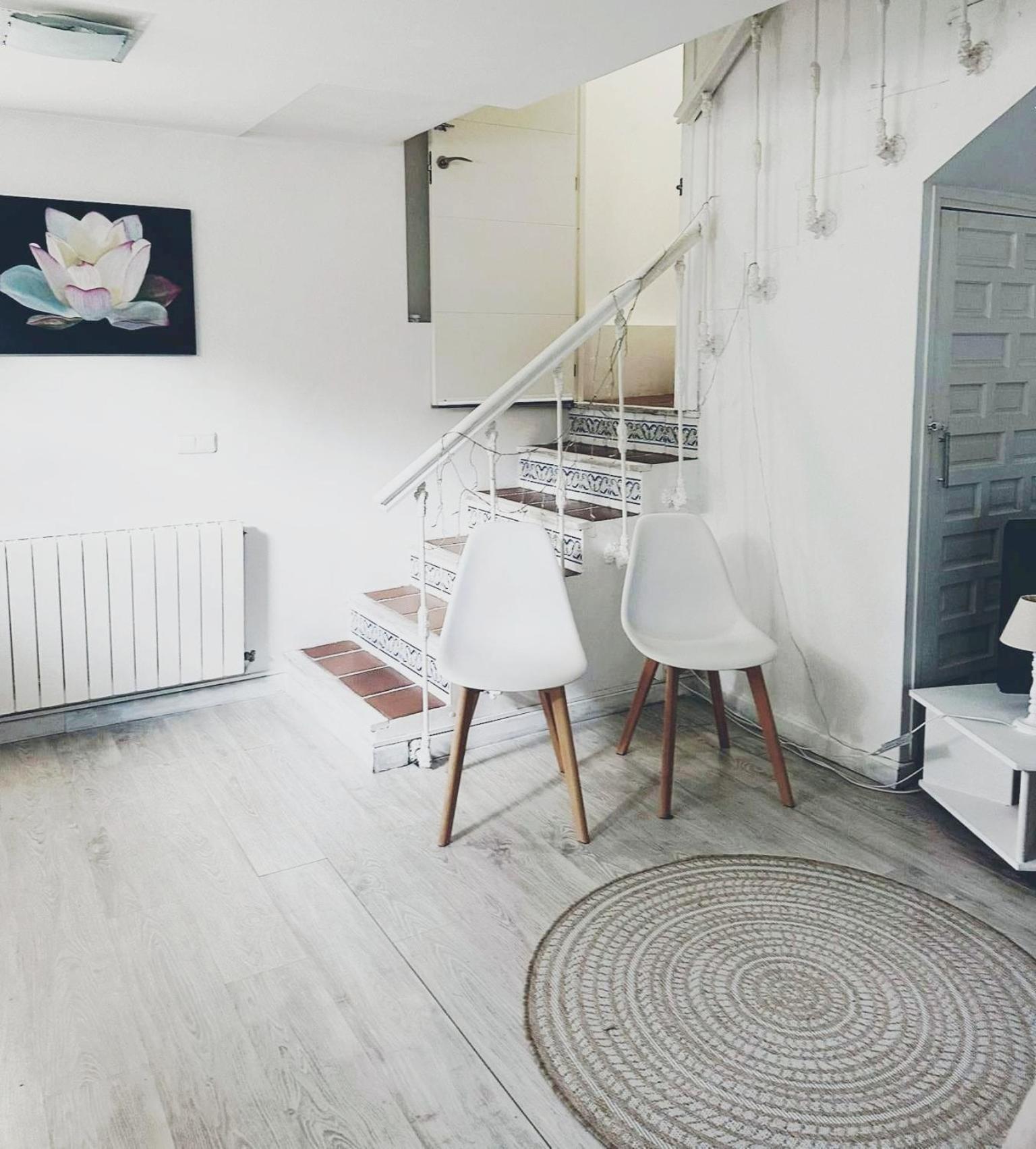 Cool Basement Studio In Hosts House With Private Terrace And Bbq Сисур-Майор Экстерьер фото